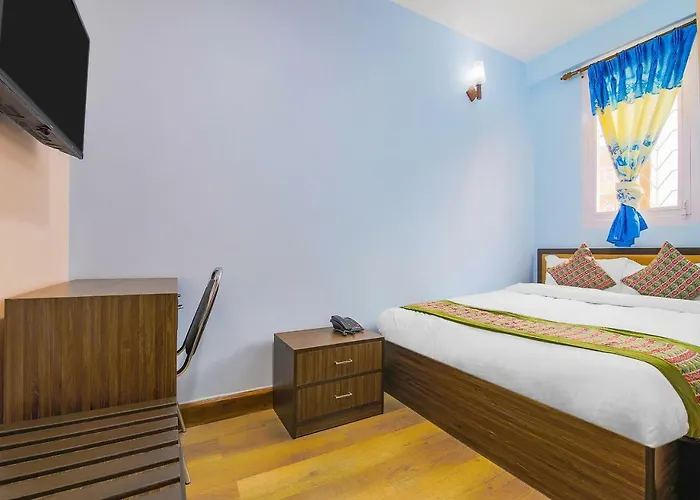 Oyo 352 Konark Hotel 2*